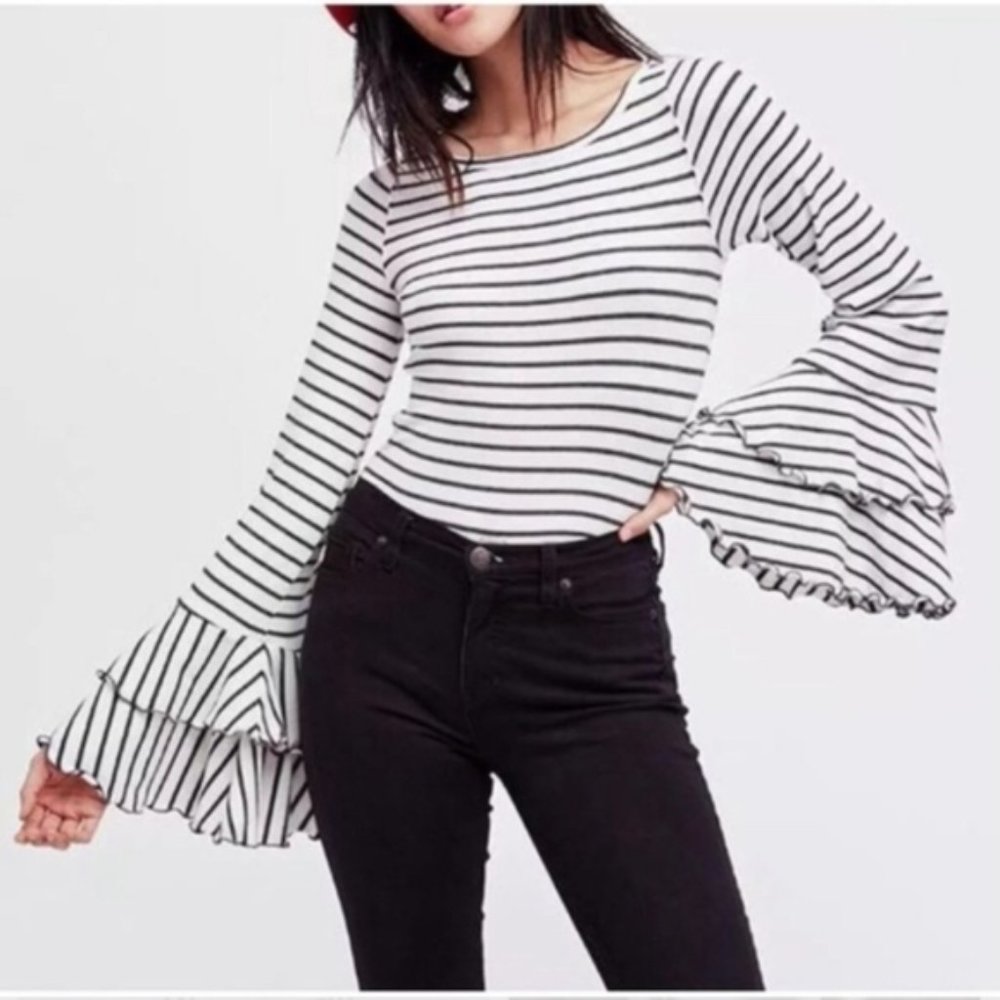 We the free gray striped ribbed ruffle bell sleeve blouse size Extra Small XS